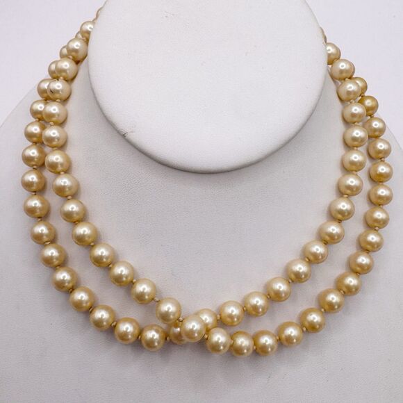 Vintage 30” Faux Pearl Necklace With Decorative Box Clasp Mid Century Jewelry - Picture 6 of 9